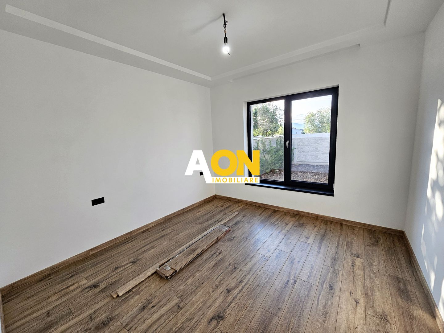 Casa 4 camere, 423 mp teren, finisată la cheie, cartier Orizont - Poză 13