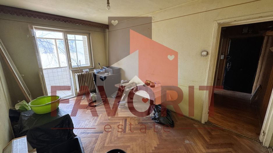 Etaj 1. Pozitie excelenta. Disponibil imediat - Poză 1