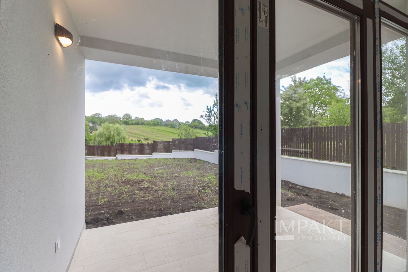 Case cuplate 5 camere si teren de 700 m2 in Feleacu - Poză 13