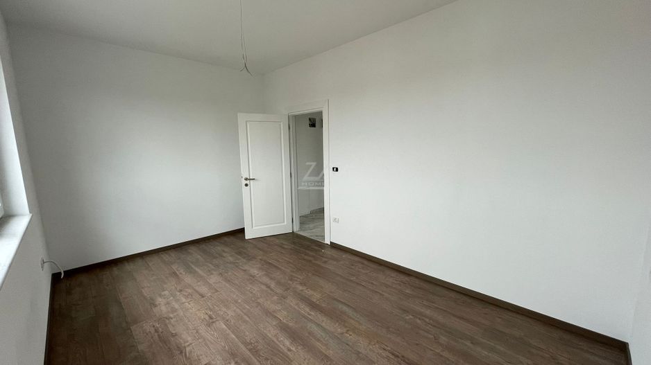 Bloc nou ESO. 3 Camere. Dressing. Terasa 25 mp. Finisaje la alegere. - Poză 6