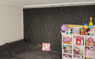 Apartament cu trei camere, zona Racadau 74 mp - parcul Trandafirilor - Poză 3