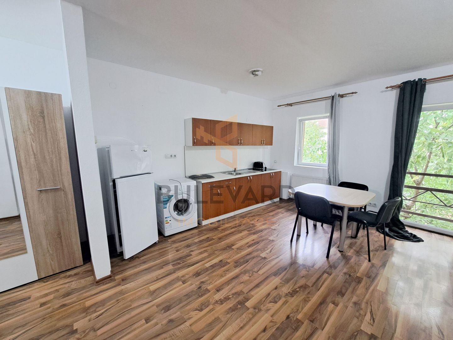Apartament cu 1 camera 40 mp in zona strazii N. Titulescu! - Poză 3