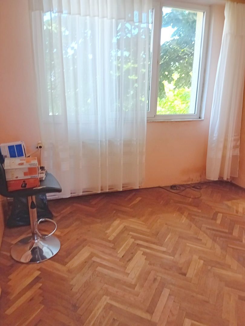 De vanzare -  apartament cu 3 camere decomandate, Tiglina 2, etaj 3/4 - Poză 11