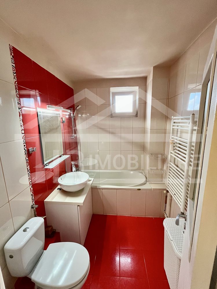 Apartament cu 3 camere, 70 mp, decomandat, Zona Fortuna - Poză 5