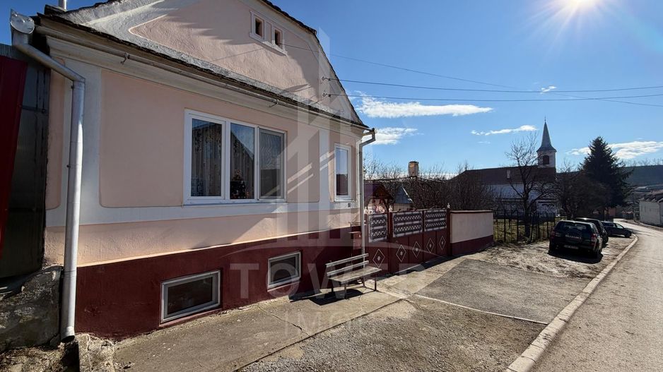 Casă de vânzare la Ocna Sibiului - Poză 1