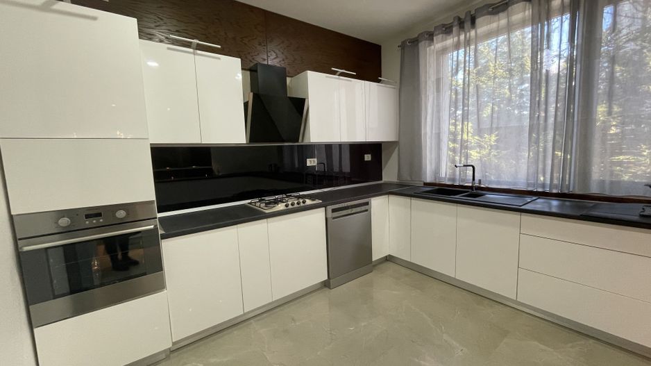 VILA CU 5 CAMERE LA INCHIRIERE LANGA BRITISH SCHOOL - Poză 2