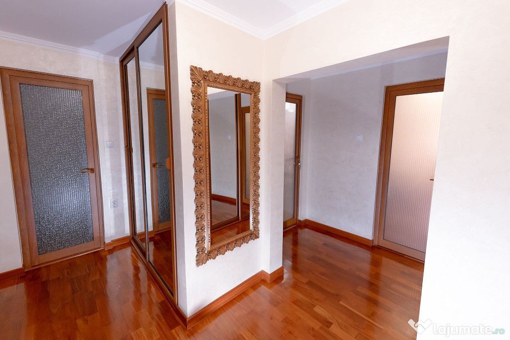 Aparament 3 camere, Piata centrala - Poză 7