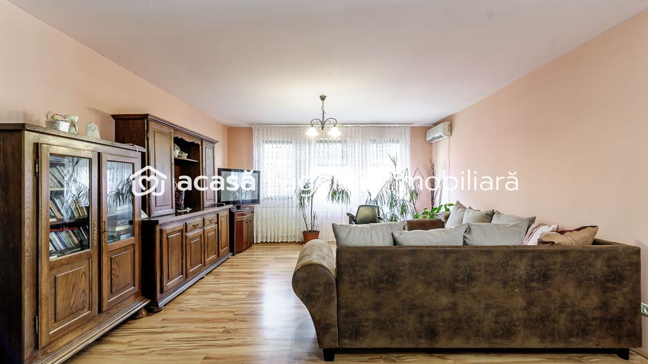 VÂNDUT! Casă 6 camere cu teren generos - Zadareni - Poză 4