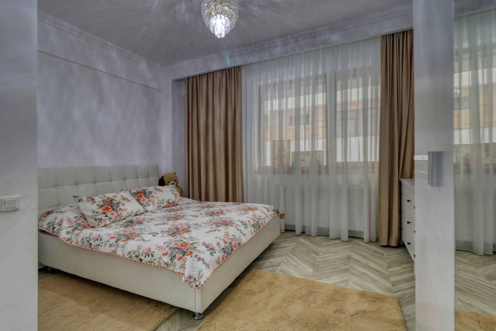 Parc Bazilescu-  4 camere + curte mare-  comision 0% - Poză 9