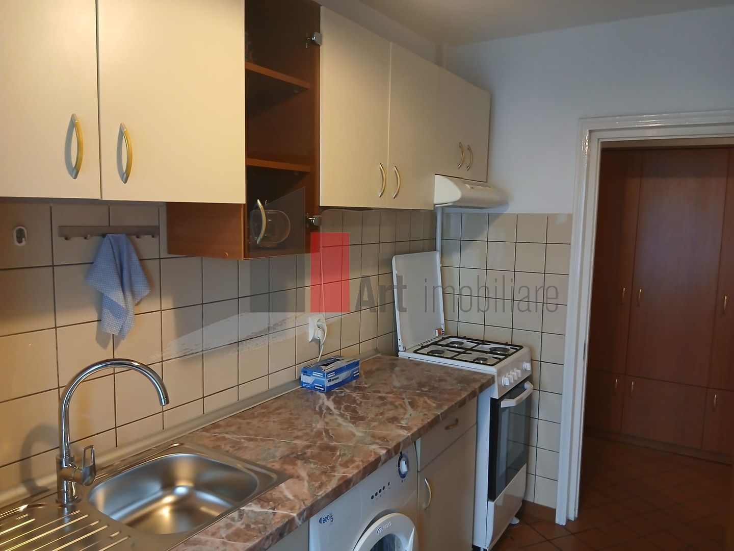 Inchiriere 3 Camere Decebal - Poză 1