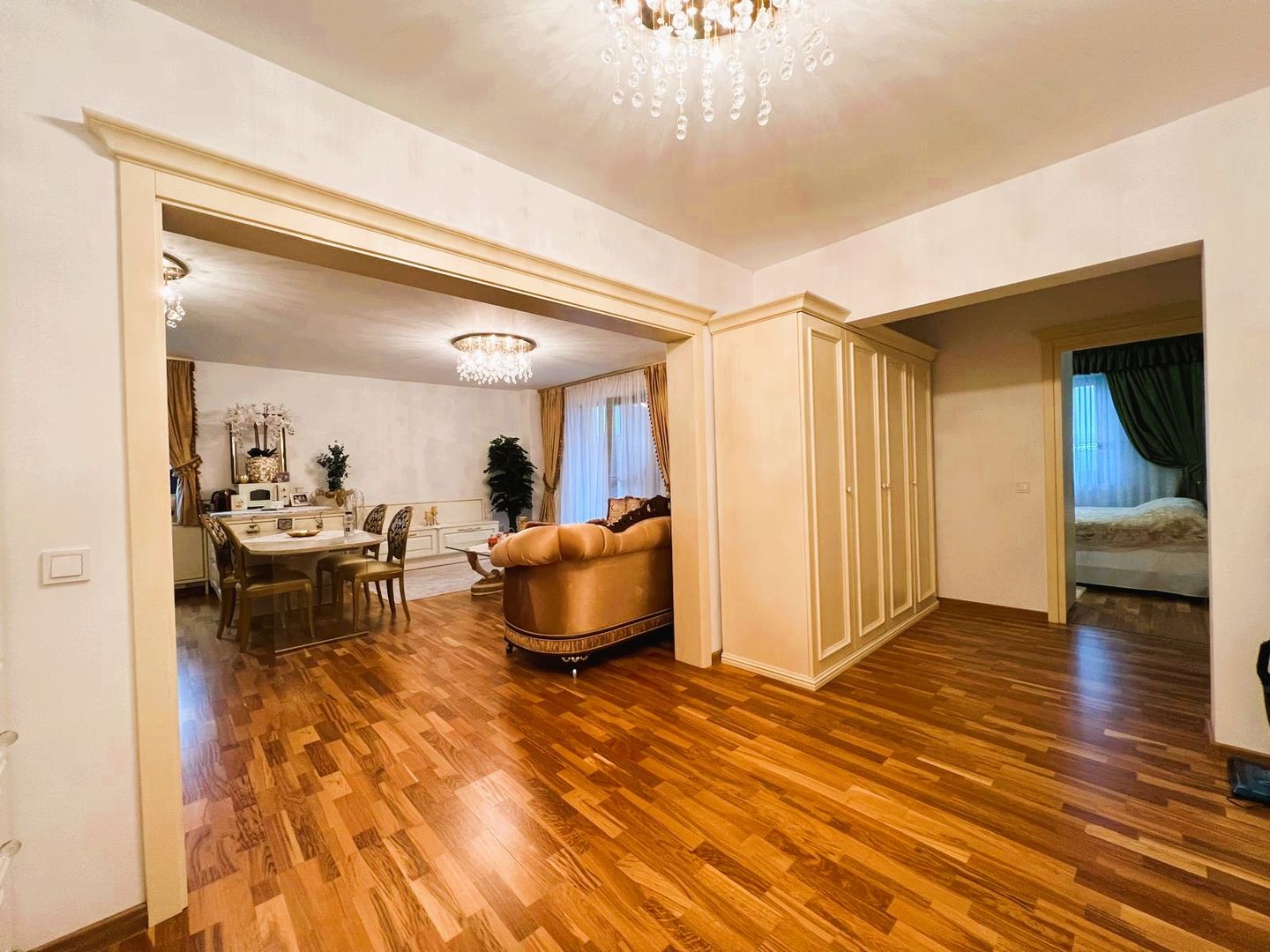 Apartament cu personalitate unică | Stil Old Spicy | Piese de colecție - Poză 2