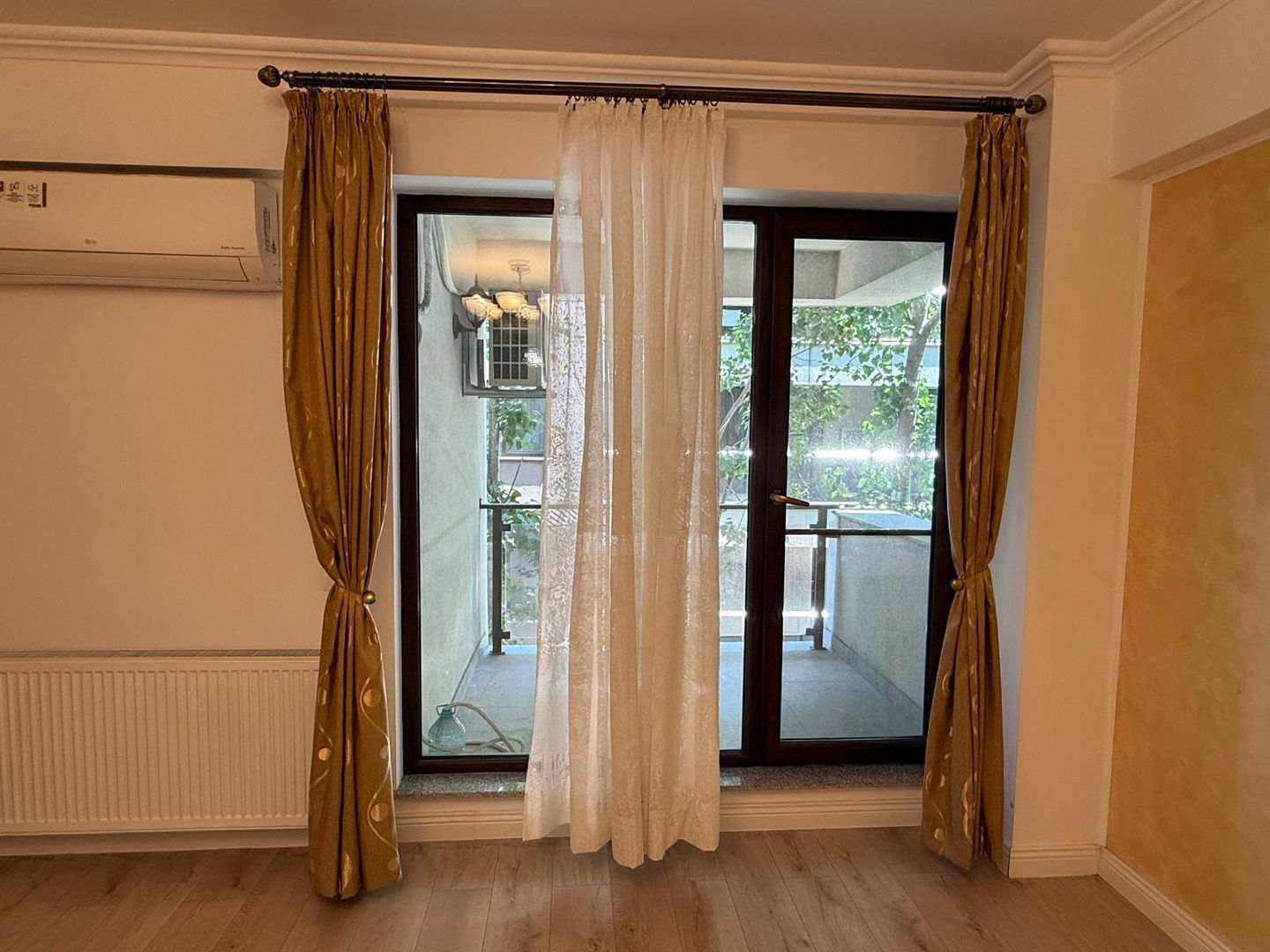 INCHIRIERE Apartament cu 3 camere in zona Aviatiei - Poză 9