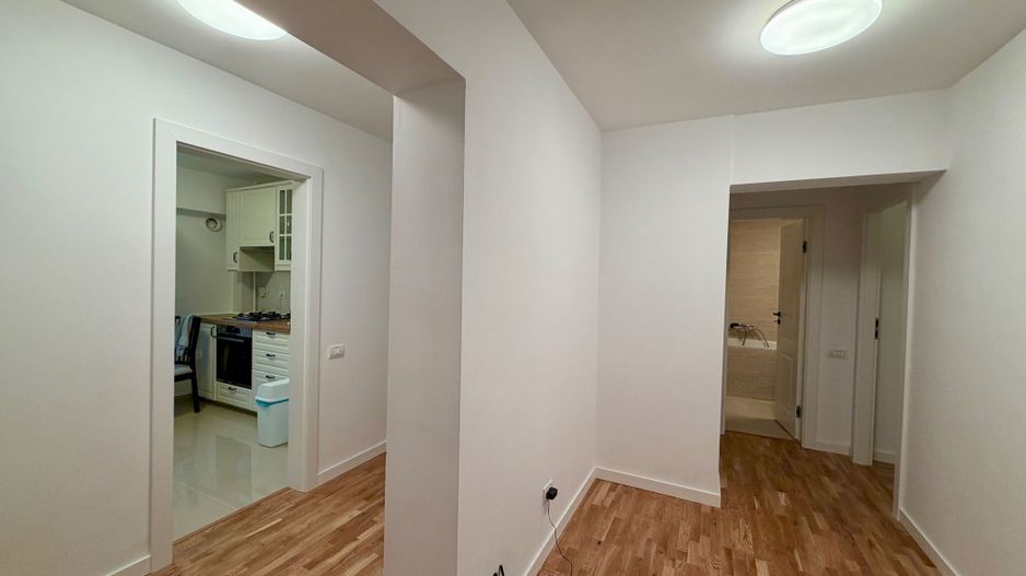 4 camere renovat| boxa | poziție excelenta Universitate - Poză 10