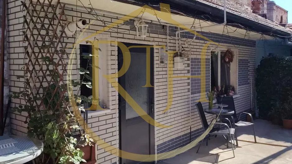 Oferim spre vanzare un apartament cu 1 camera la curte comuna  Timisoara - Poză 6