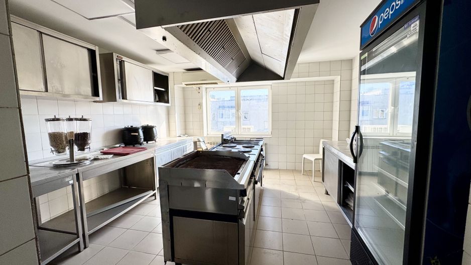 AFACERE - HOTEl (SEMI)RENOVAT de 4 etaje - Floreasca-Barbu Vacarescu - Poză 19