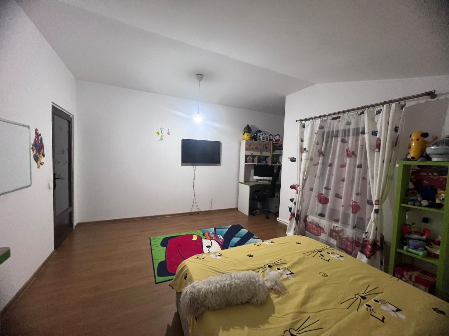 Casă spațioasă cu piscină, de vânzare în Simeria - Poză 24