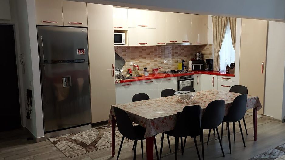 Spațiu generos și oportunitate de investiție – apartament de 5 camere. - Poză 2