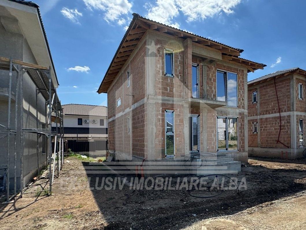 Casa individuala | P + 1 | 125 mp utili | 250 mp teren | Cetate - Poză 2