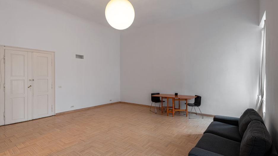 Apartament-galerie la kilometrul zero | 2 camere + mezanin, 2 băi - Poză 3