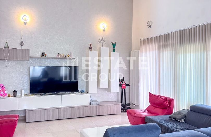 Casa spatioasa Mosnita Noua, mobilata si utilata - Poză 3