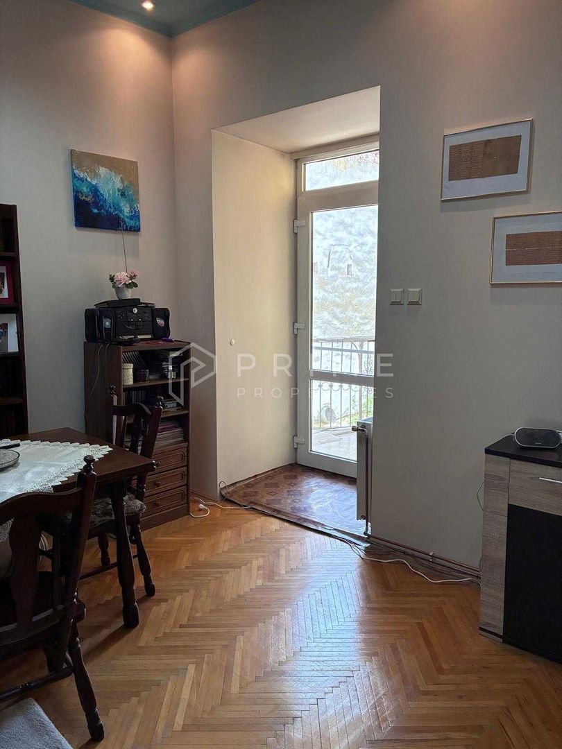 Apartament 3 camere, 80 mp, Ultracentral – Etaj 1, Tavan Înalt (3,9 m) - Poză 2