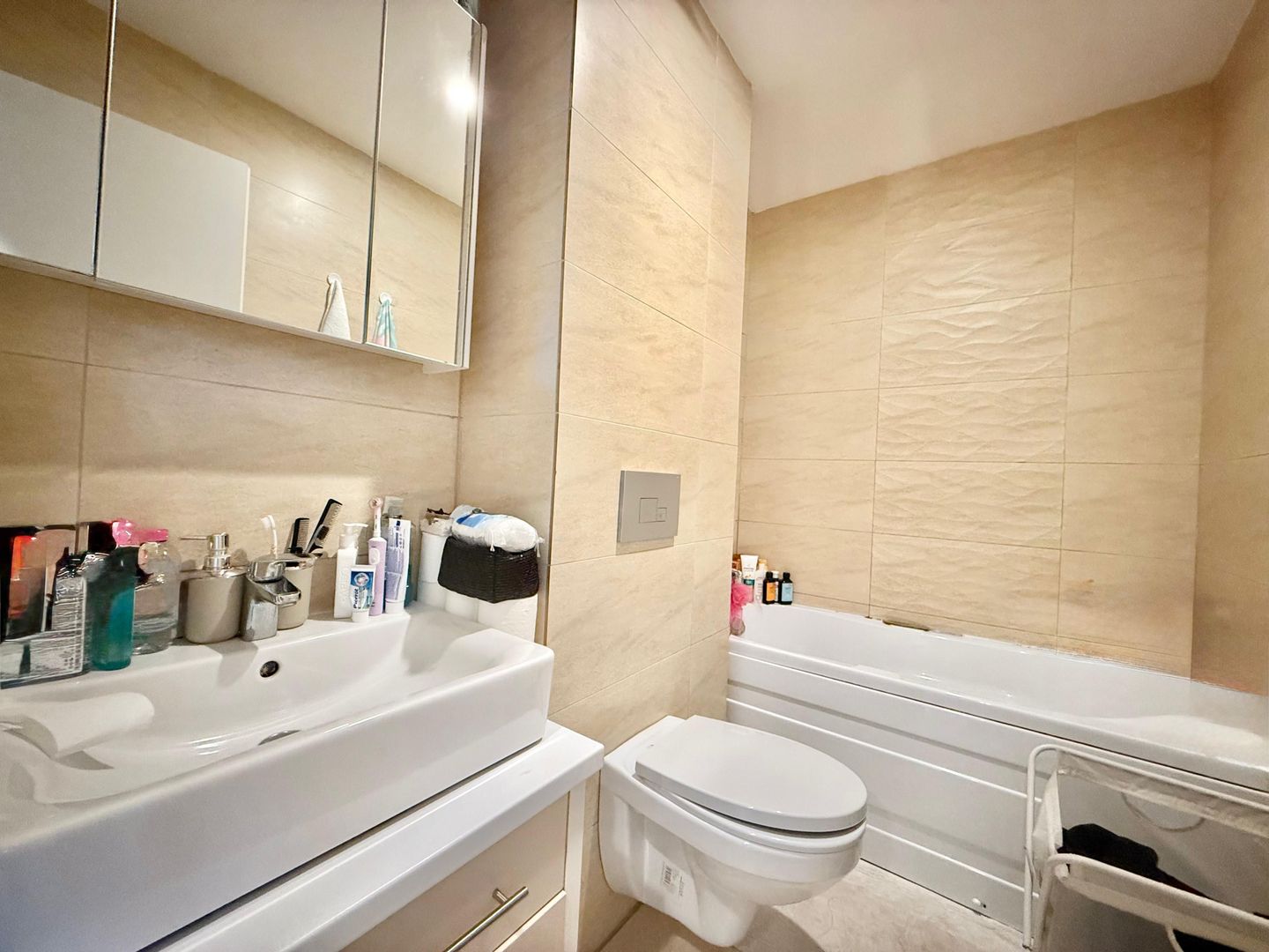 COSMOPOLIS - Apartament cu 2 camere, mobilat si utilat. - Poză 11
