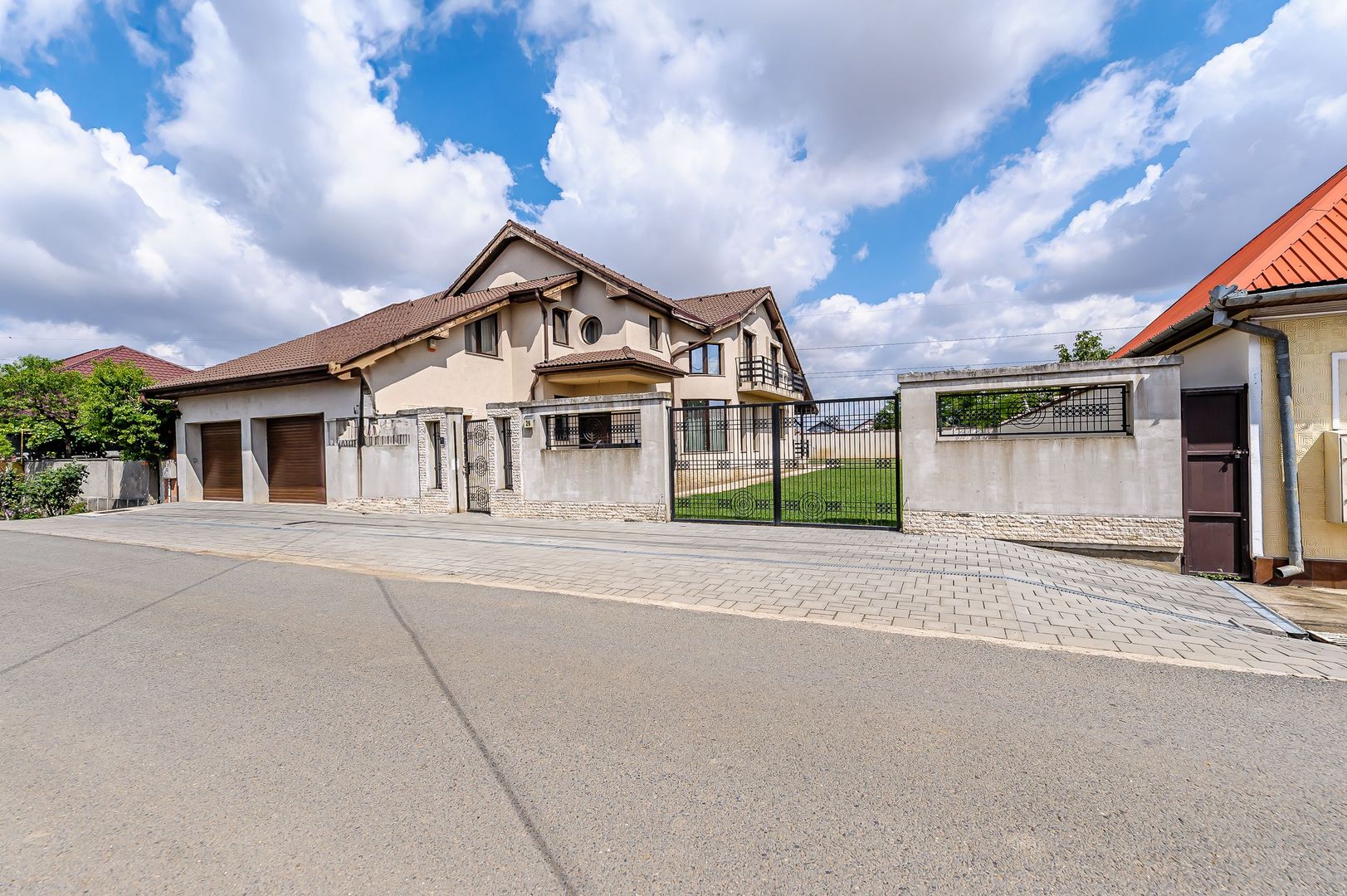 Vilă complet amenajată LUX, ideală pentru o familie cu stil - Poză 31