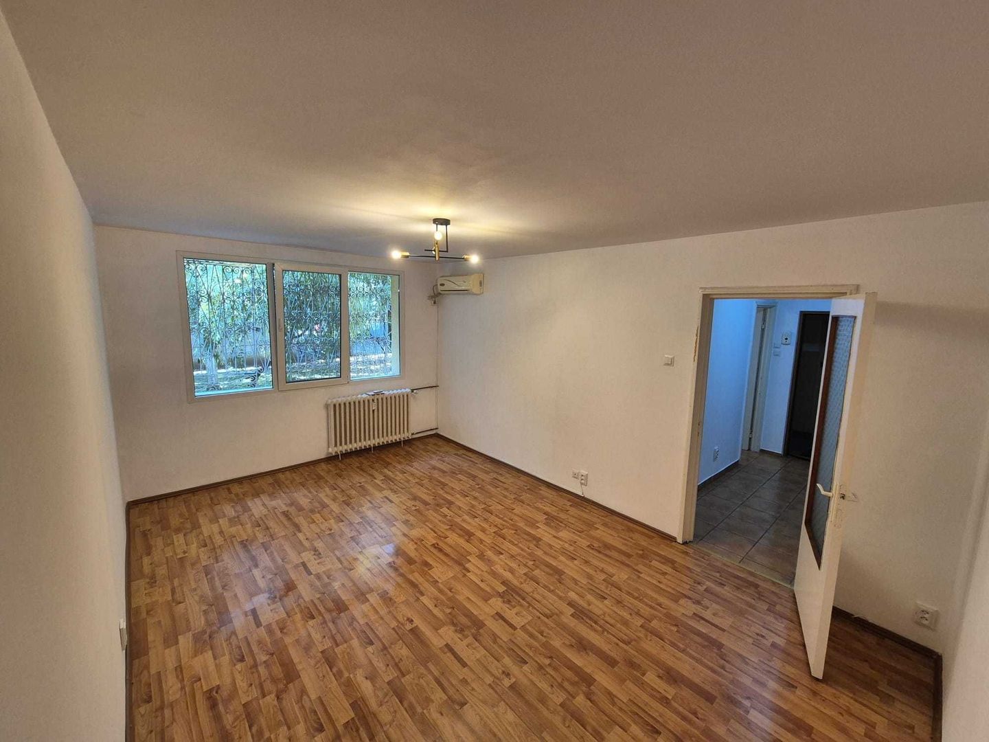 Garsoniera decomandata confort 1. Zona Izvorul Crisului. - Poză 2