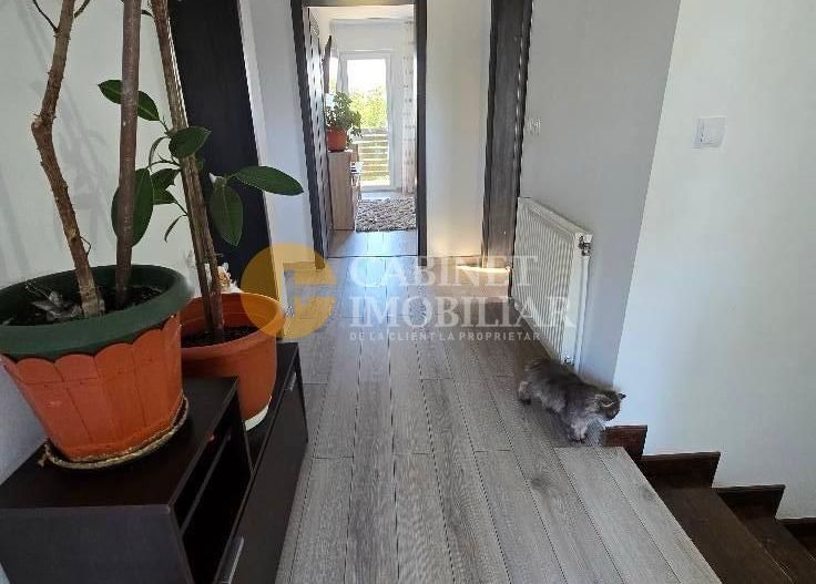 Casa tip duplex - constructie proprie - la asfalt - Poză 13