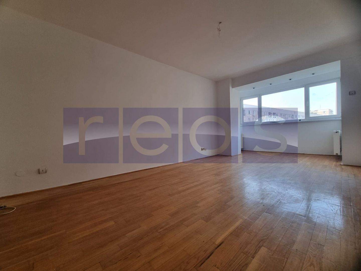 VANZARE 2 CAMERE - SEMIDECOMANDAT-ZONA TINERETULUI - Poză 1