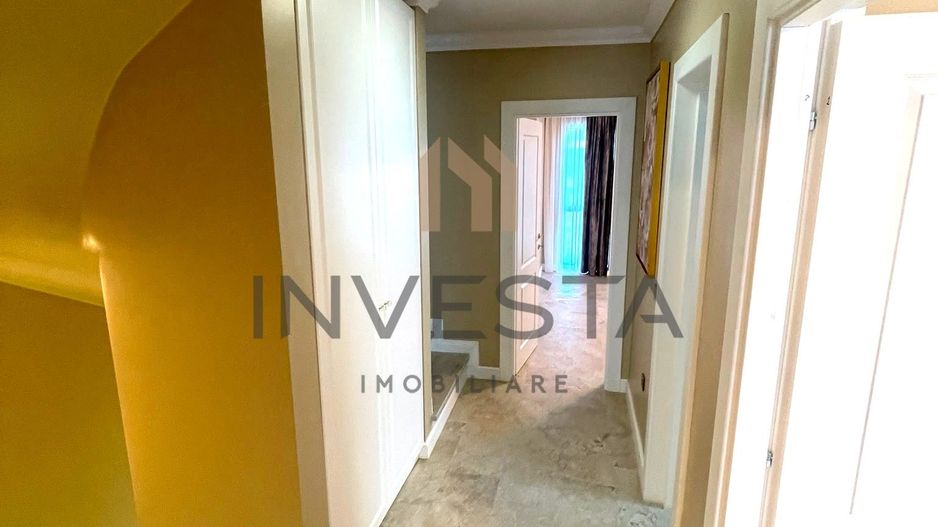 Casa moderna cu priveliste asupra orasului, terasa cu jacuzzi, Iris - Poză 12