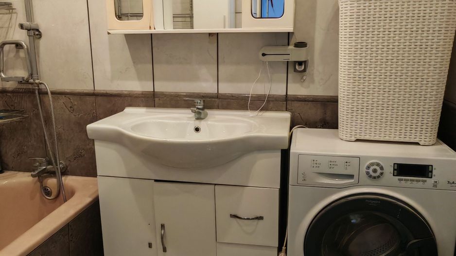 Apartament in vila,Bartolomeu,120 mp,3 camere,Spatiu depozitare 50mp - Poză 18