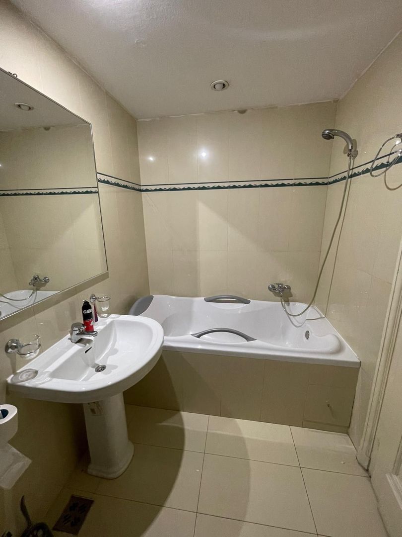 Ultracentral | View spre Piața Victoriei | 100 mp utili | Etaj 3 cu lift - Poză 8