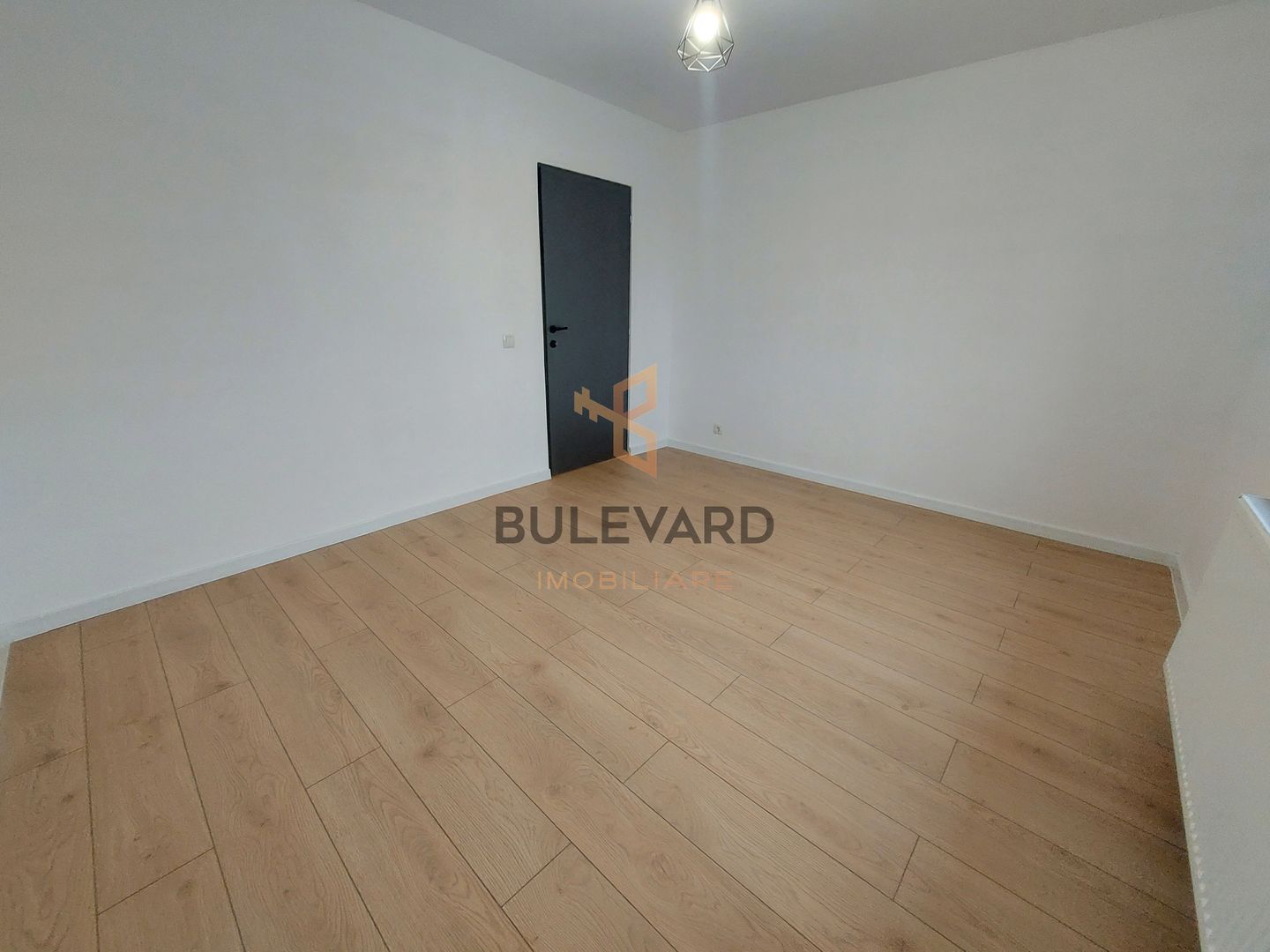 Apartament cu 3 camere finisat modern! - Poză 4