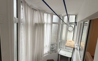 Vnazare garsoniera spatioasa 40mp, bloc 1988, Titan- Costin Georgian - Poză 3