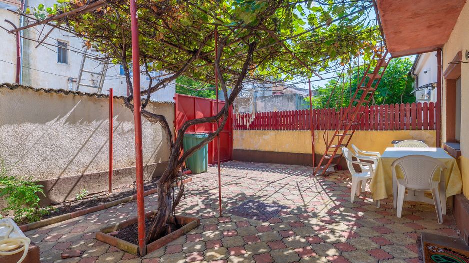 Sala Sporturilor – Bd. Tomis | Casă cu curte în centrul Constanței - Poză 4