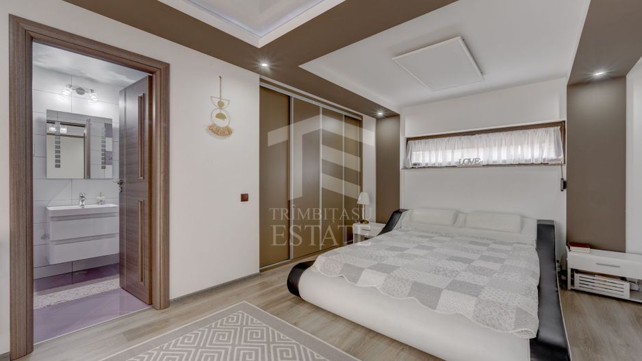 Vilă 342 mp cu piscină și 800 mp teren / 4 dormitoare / Pleașa - Poză 7