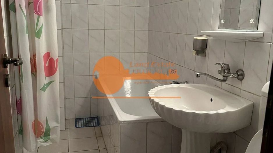 3 camere - 13 septembrie - 1987 - Poză 2