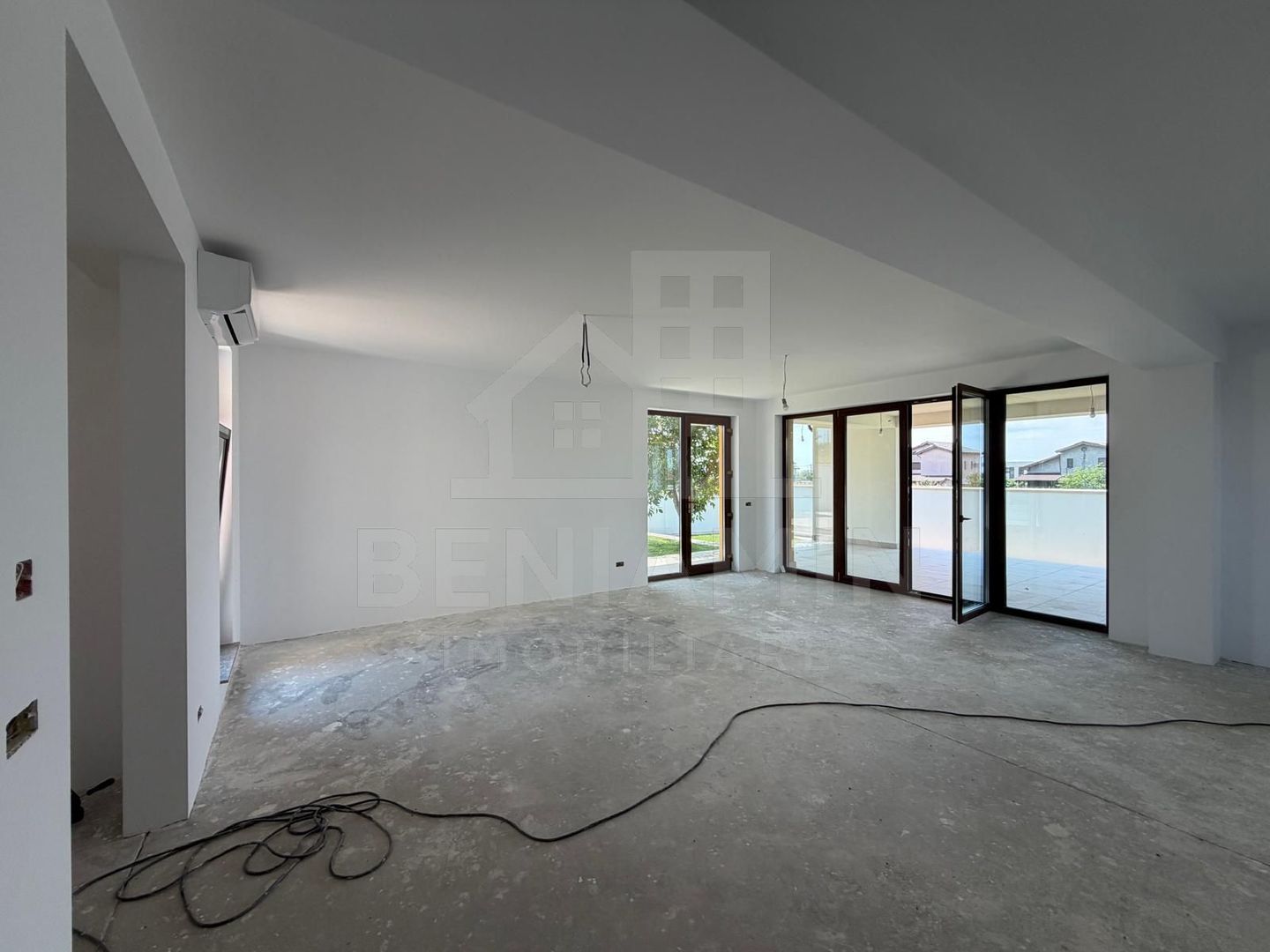 Vila Premium-4 Dormitoare-4 Bai-teren 500mp-Toate utilitatile-Ford - Poză 5