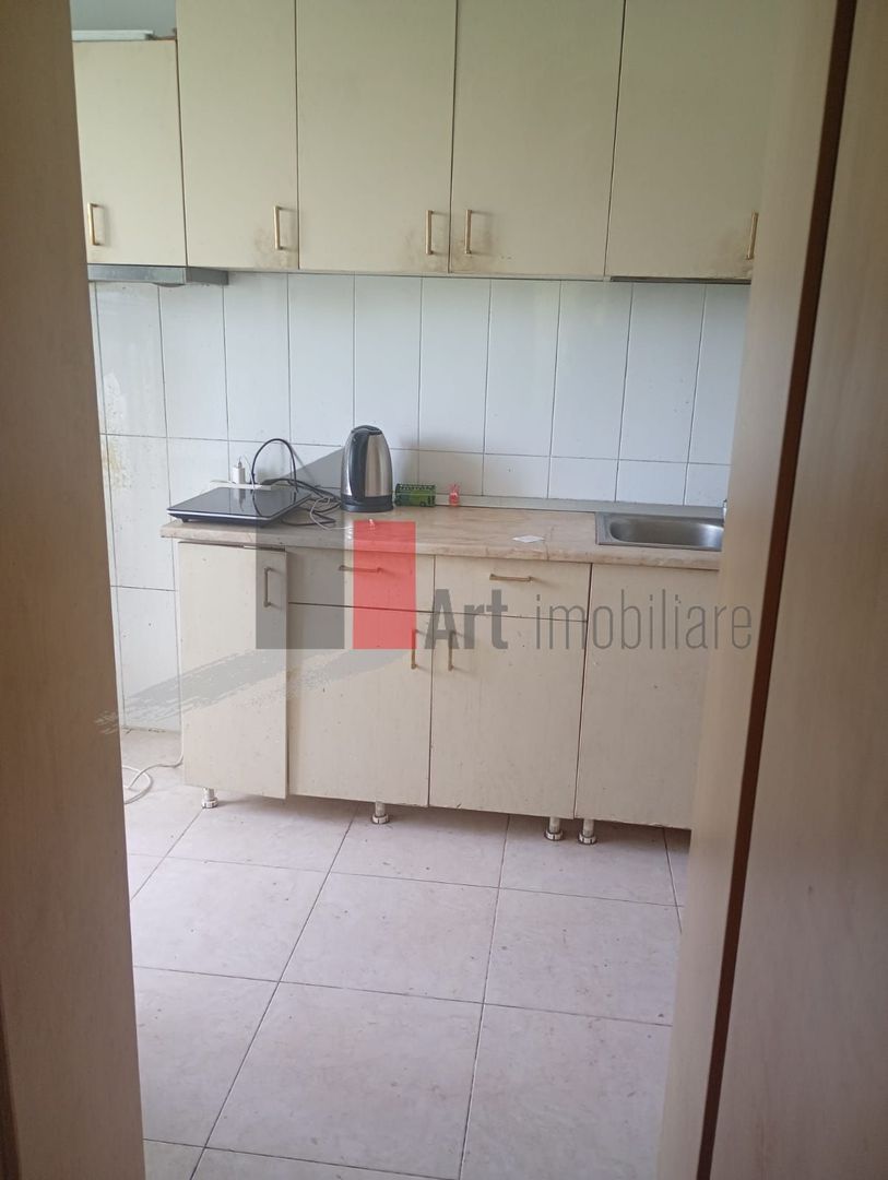 Apartament 2 camere, 2 balcoane bdul Basarabia - Poză 9