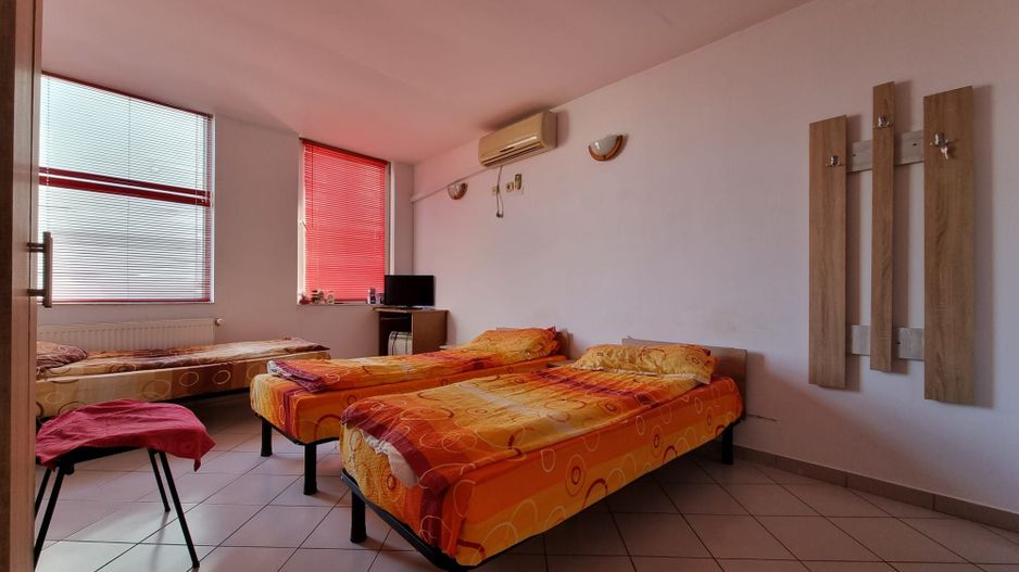 Închiriere clădire – zonă centrală Constanța, aproape de mare - Poză 3