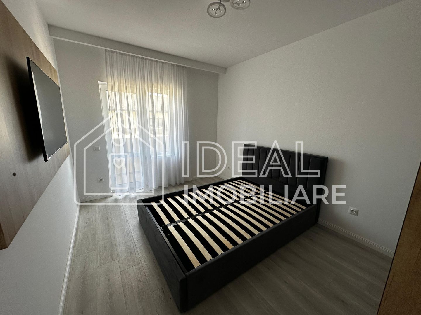 Apartament cu 3 camere și balcon de vânzare ,în zona Doamna Stanca - Poză 5