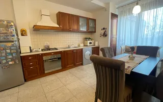 Casa eleganta si luminoasa, situata in zona de case - Mehala - Poză 16
