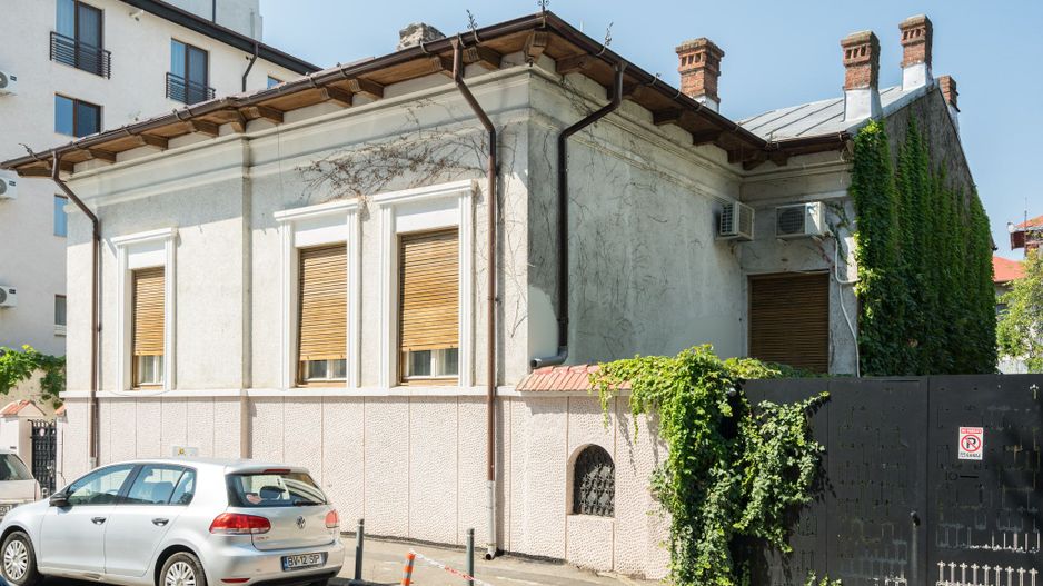 VILA REPREZENTATIVA ICOANEI - Poză 29