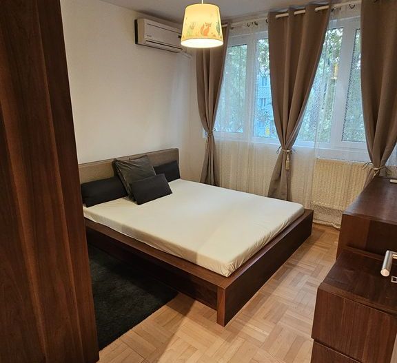 De inchiriat un apartament cu 4 camere, Lujerului, parcare inclusa - Poză 6