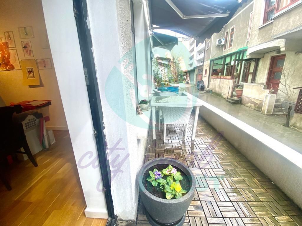 Un apartament Chic ideal ca locuinta sau activitate - Poză 19