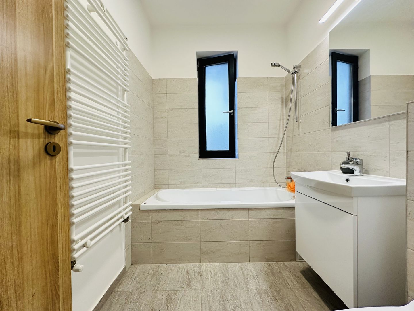 Oferta Rezervata - Ikea - Casa moderna cu 3 dormitoare, 130mp | - Poză 14