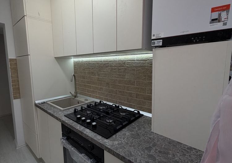 BRASADAS vinde ap 2 cam etaj 4/4  - Zona Micro 15. - Poză 8