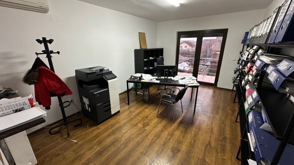 Cladire pretabila spațiu birouri/ clinica - Poză 6