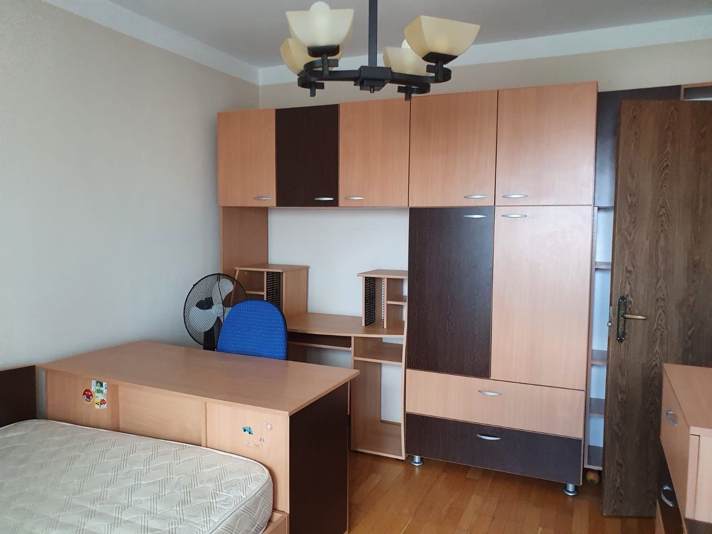 Apartament 3 camere, de inchiriat AC, mobilat, Calea 13 Septembrie - Poză 4